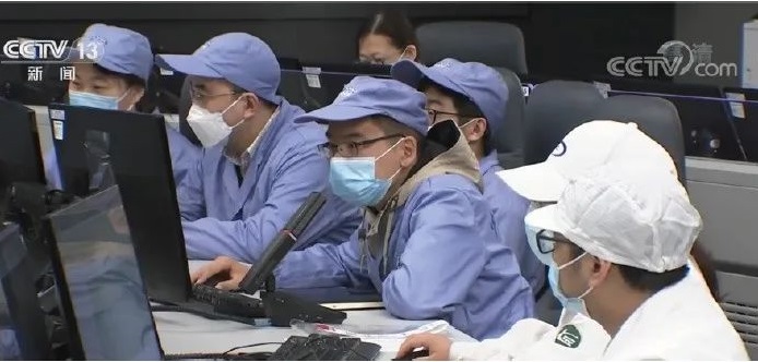 Analysis of the Hand-in-Hand Conference System in a Multifunctional Conference Hall